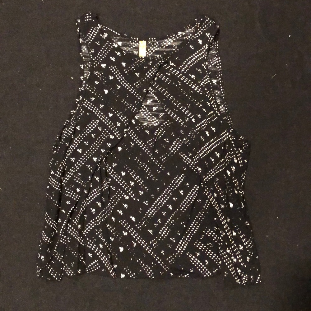 Free People key hole tank